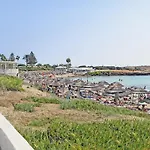 Marion فيلة أيا نابا