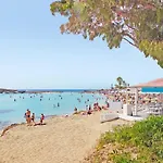 فيلة Marion أيا نابا